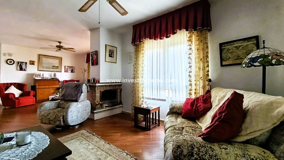 Verkoop - Villa - Orihuela Costa - Inland