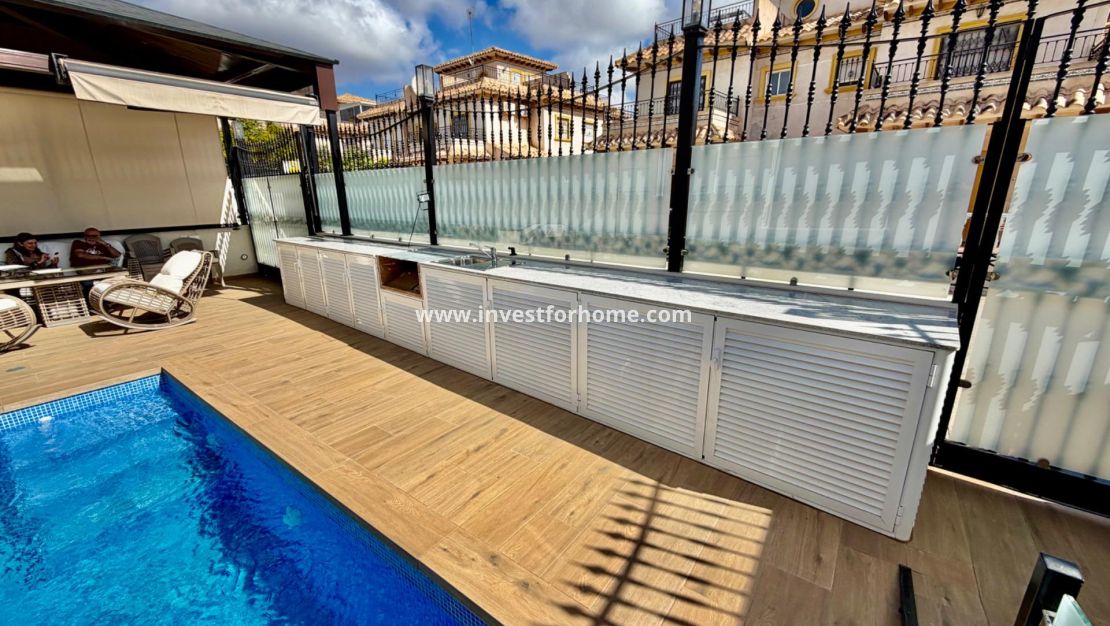 Verkoop - Villa - Orihuela Costa - La Zenia