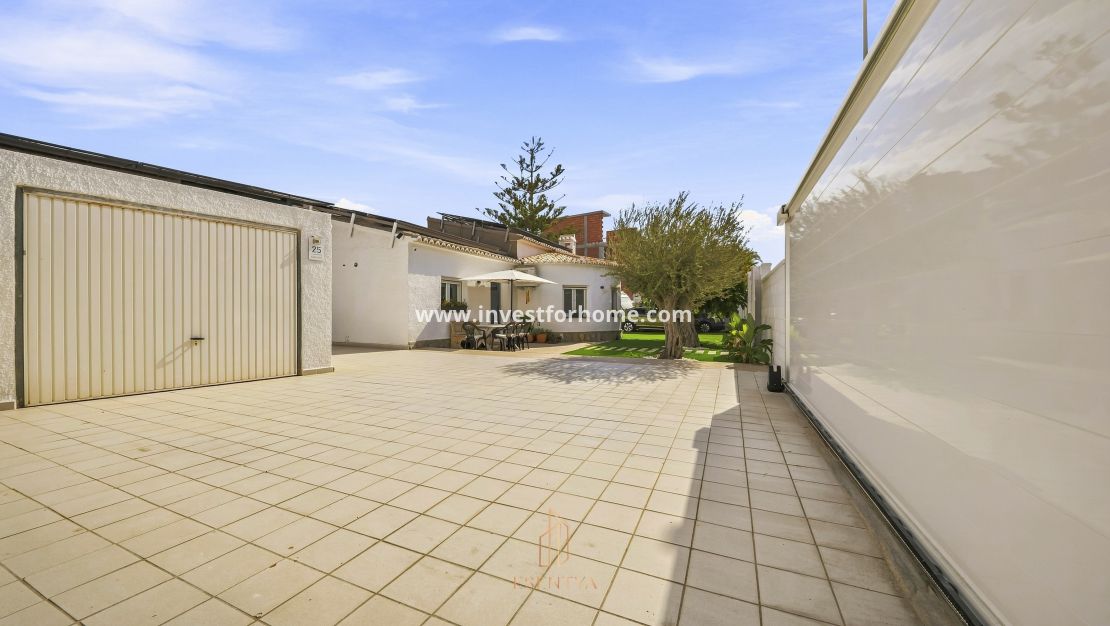 Verkoop - Villa - Orihuela Costa - La Zenia