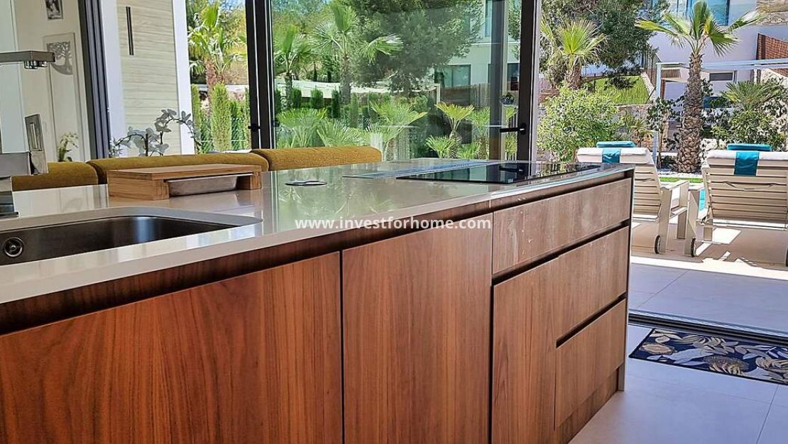 Verkoop - Villa - Orihuela Costa - Las Colinas Golf