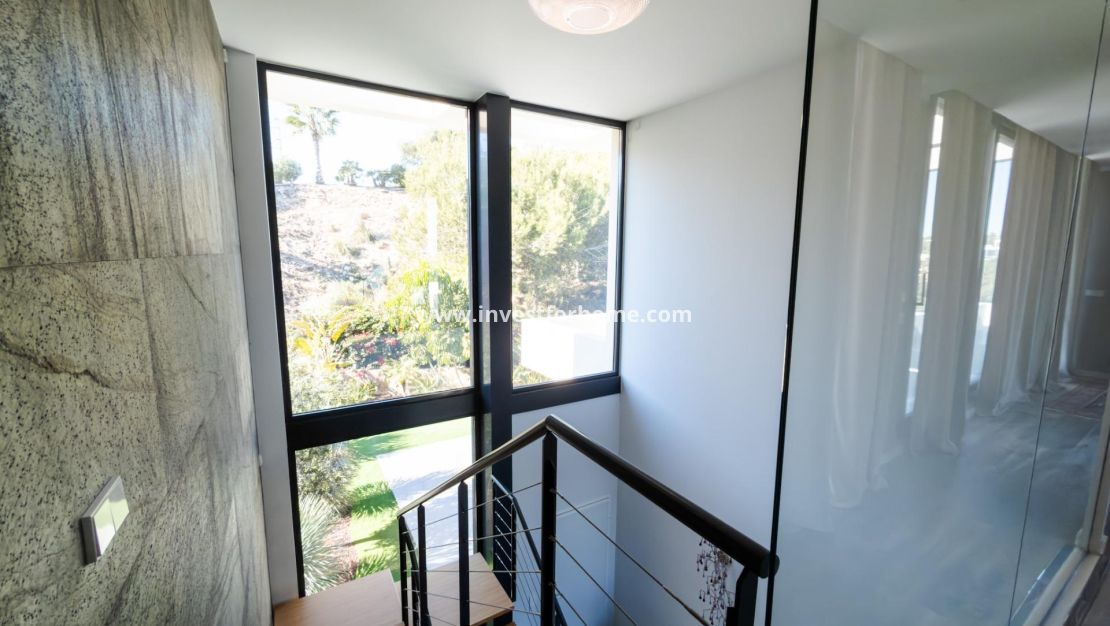 Verkoop - Villa - Orihuela Costa - Las Colinas Golf