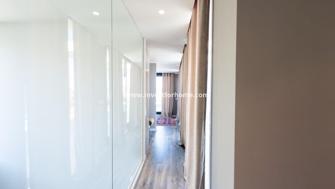 Verkoop - Villa - Orihuela Costa - Las Colinas Golf