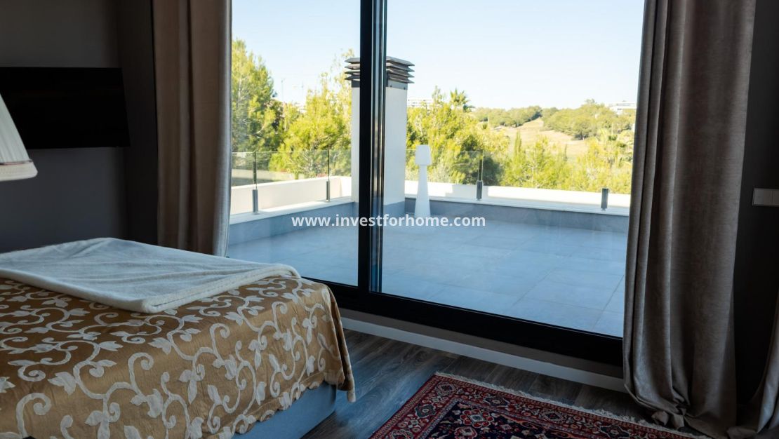 Verkoop - Villa - Orihuela Costa - Las Colinas Golf