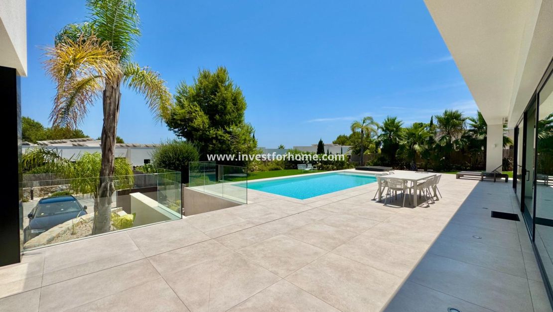 Verkoop - Villa - Orihuela Costa - Las Colinas Golf