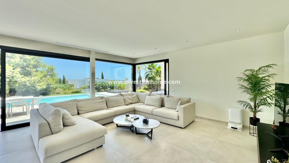 Verkoop - Villa - Orihuela Costa - Las Colinas Golf
