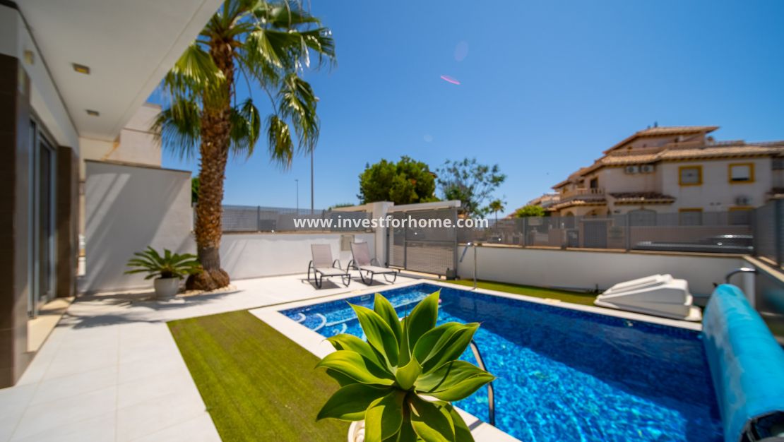 Verkoop - Villa - Orihuela Costa - Lomas De Cabo Roig