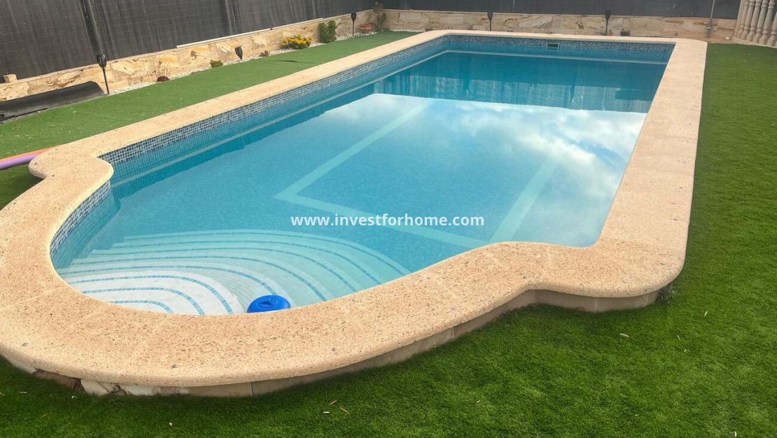 Verkoop - Villa - Orihuela Costa - LOS DESEMPARADOS