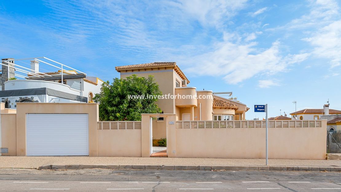 Verkoop - Villa - Orihuela Costa - Los Dolses