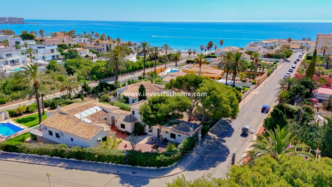 Verkoop - Villa - Orihuela Costa - Playa Flamenca