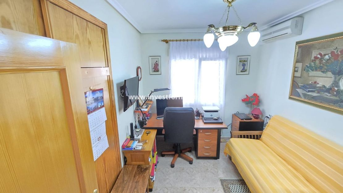 Verkoop - Villa - Orihuela Costa - Playa Flamenca