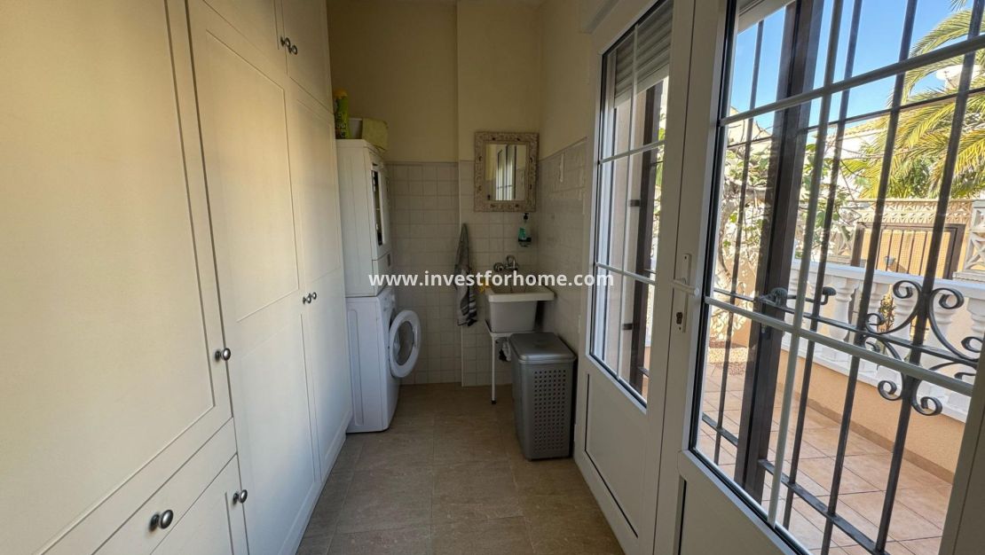 Verkoop - Villa - Orihuela Costa - Playa Flamenca