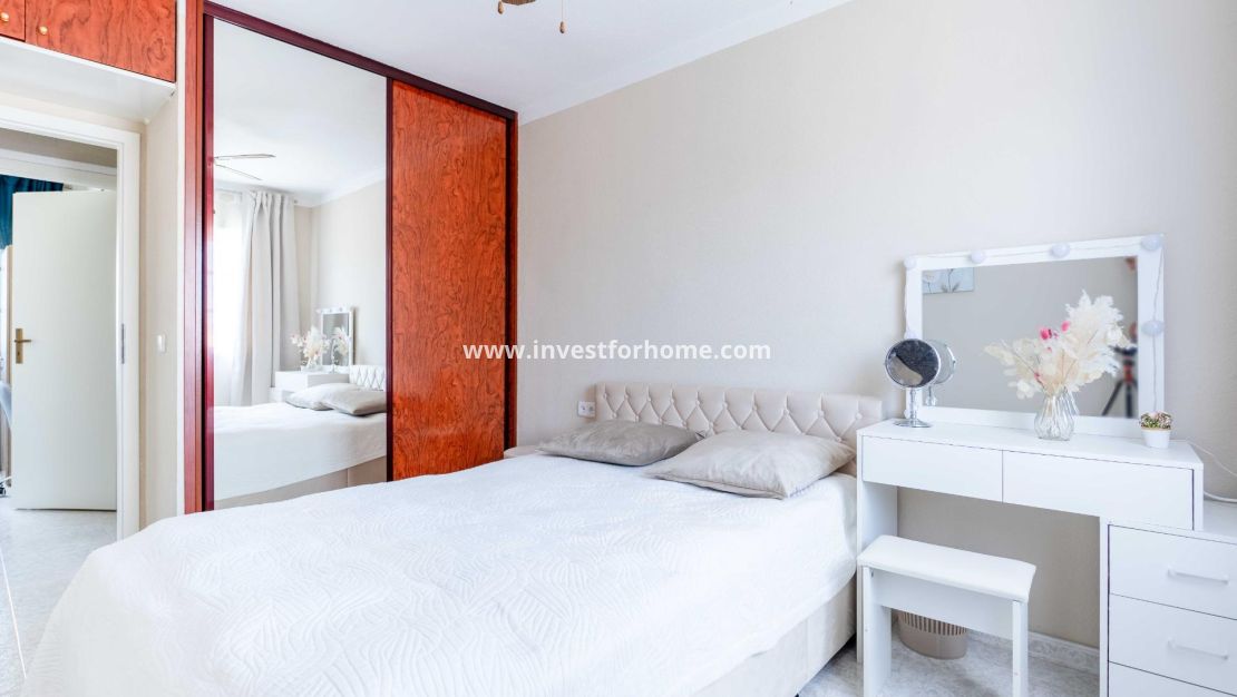 Verkoop - Villa - Orihuela Costa - Punta Prima