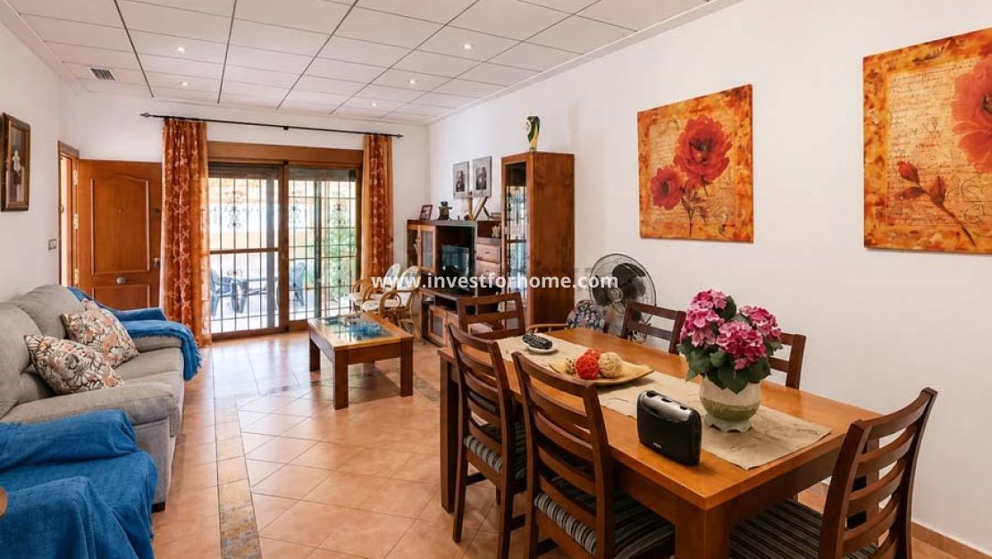 Verkoop - Villa - Orihuela Costa - Punta Prima