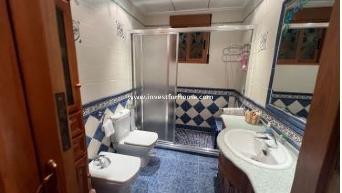 Verkoop - Villa - Orihuela Costa - Punta Prima