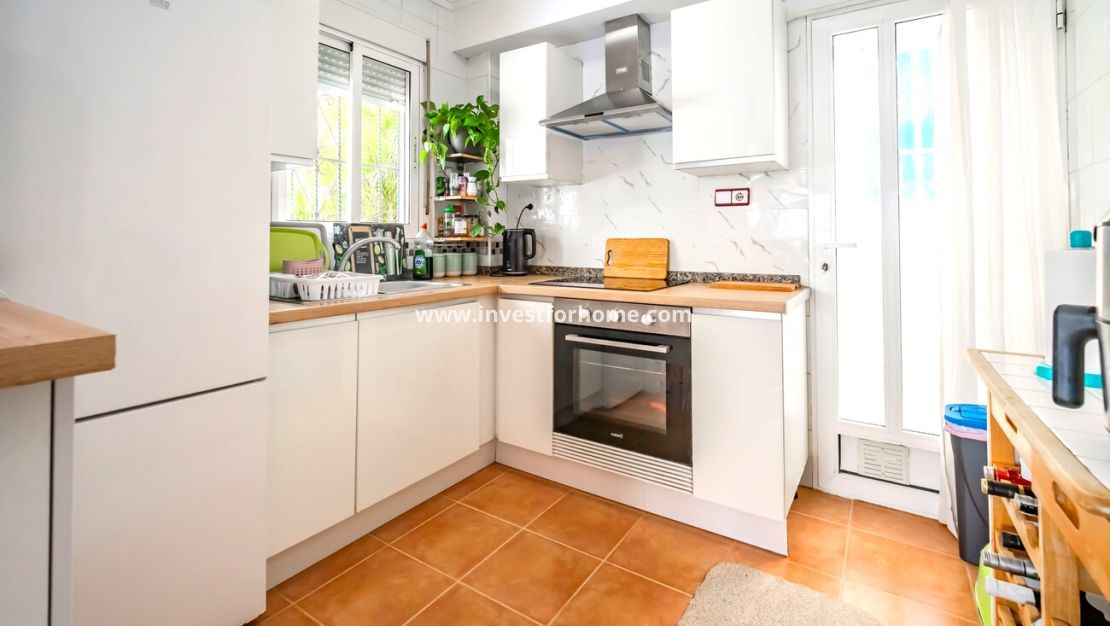 Verkoop - Villa - Orihuela Costa - Res Valle de los pinos