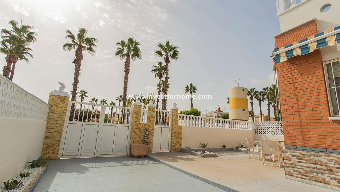 Verkoop - Villa - Orihuela Costa - Urbanización Perla Del Mar