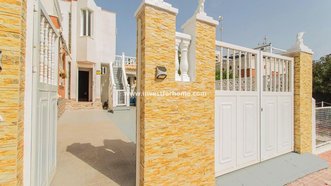 Verkoop - Villa - Orihuela Costa - Urbanización Perla Del Mar