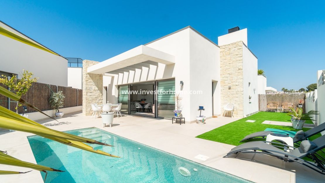 Verkoop - Villa - Orihuela Costa - Villamartin Golf