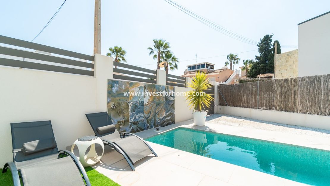 Verkoop - Villa - Orihuela Costa - Villamartin Golf