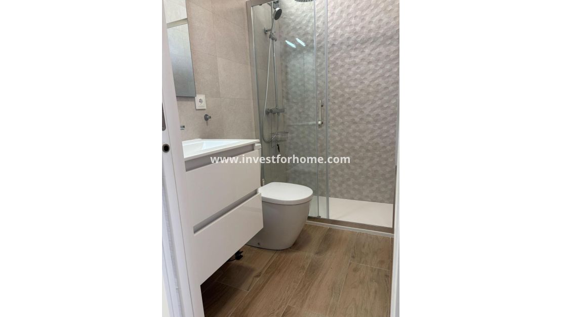 Verkoop - Villa - Orihuela Costa - Villamartín-las Filipinas