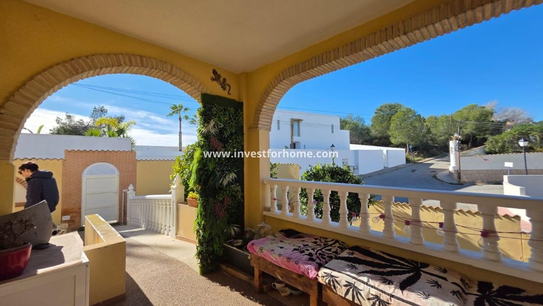 Verkoop - Villa - Orihuela Costa - Villamartín-las Filipinas