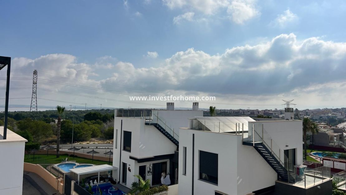 Verkoop - Villa - Orihuela Costa - Villamartín-las Filipinas