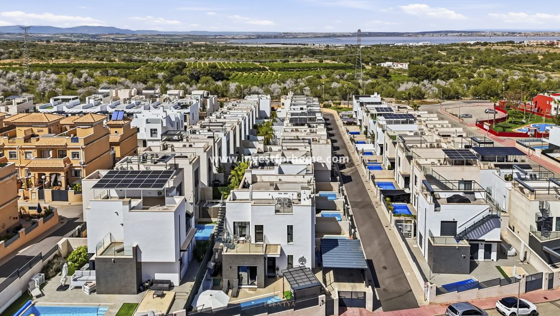 Verkoop - Villa - Orihuela Costa - Villamartin Pau 26