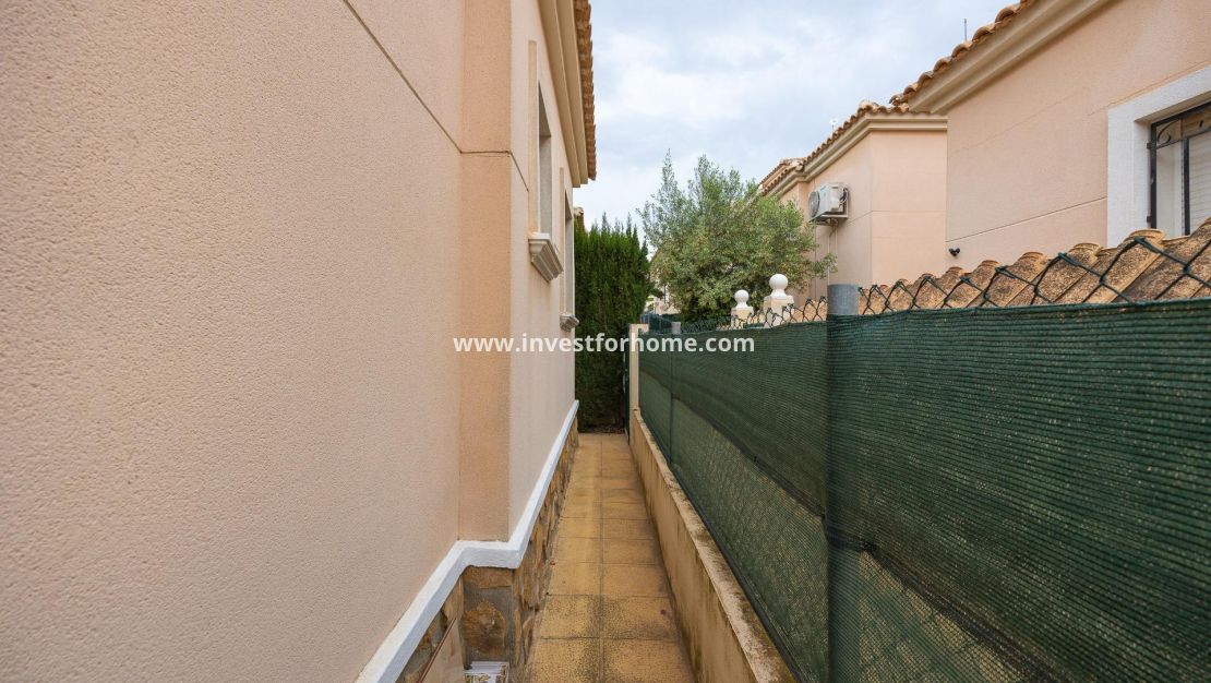 Verkoop - Villa - Orihuela Costa - Villamartín