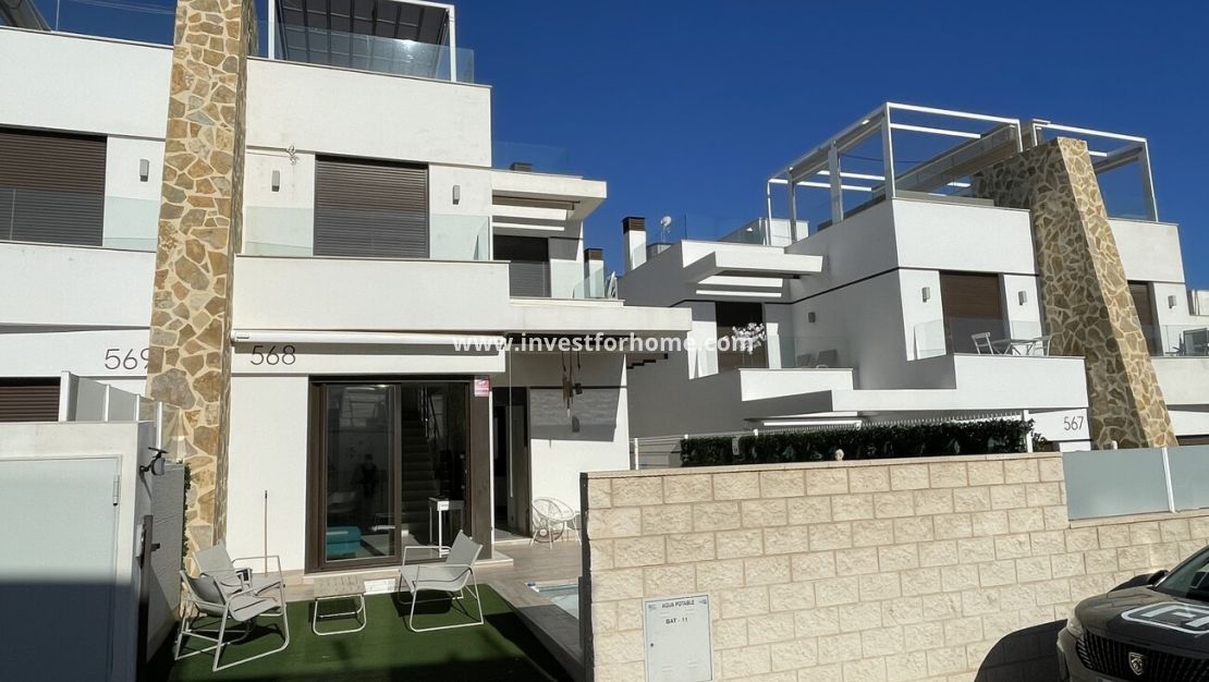 Verkoop - Villa - Orihuela Costa - Villamartin