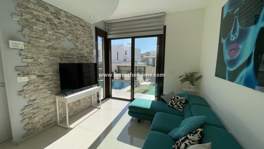 Verkoop - Villa - Orihuela Costa - Villamartin