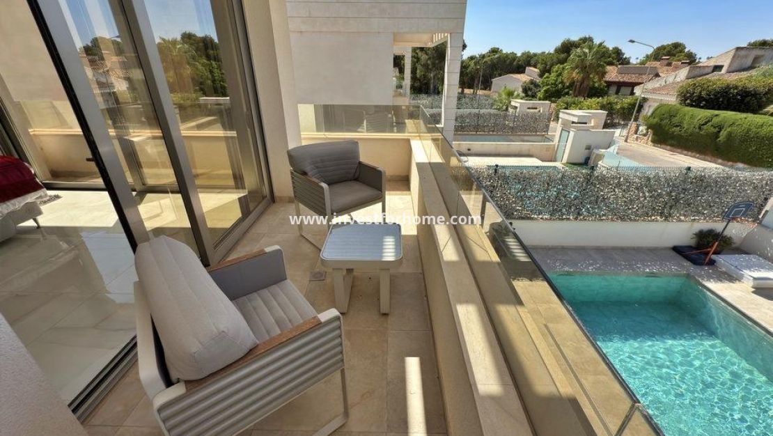 Verkoop - Villa - Orihuela Costa - Villamartín