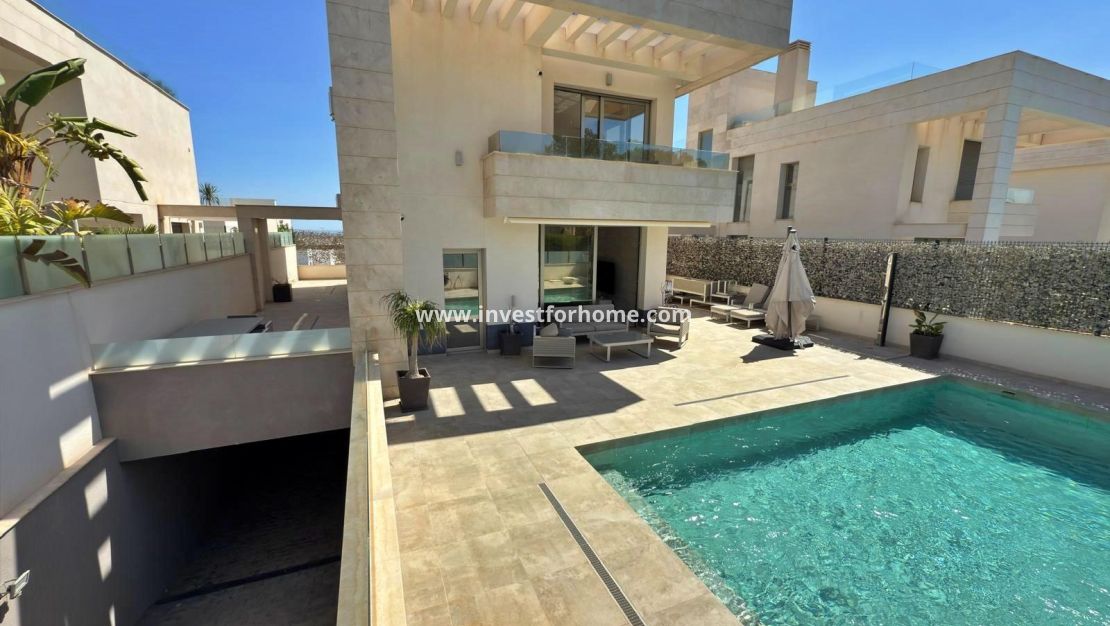 Verkoop - Villa - Orihuela Costa - Villamartín