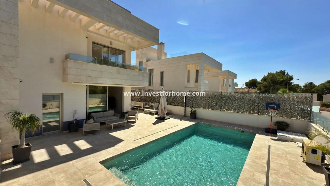 Verkoop - Villa - Orihuela Costa - Villamartín