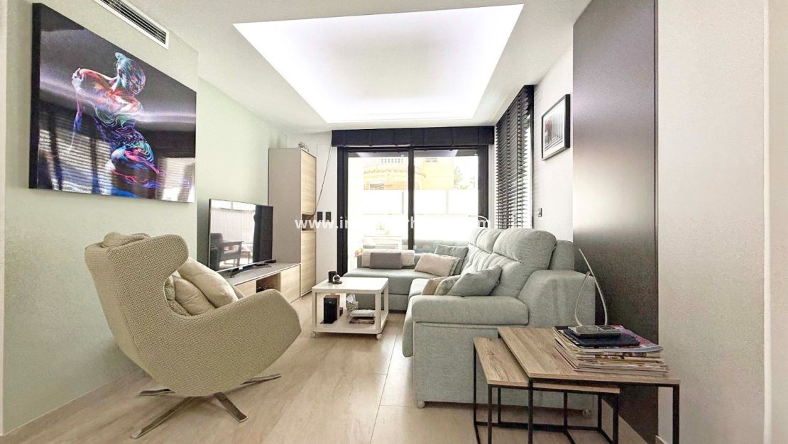 Verkoop - Villa - Orihuela Costa - Villamartín