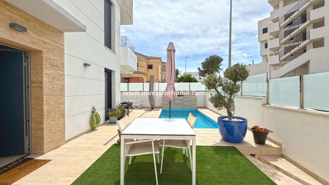 Verkoop - Villa - Orihuela Costa - Villamartín