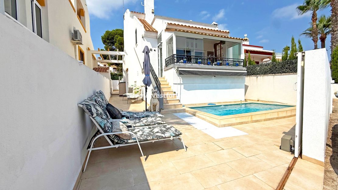 Verkoop - Villa - Orihuela Costa - Villamartín