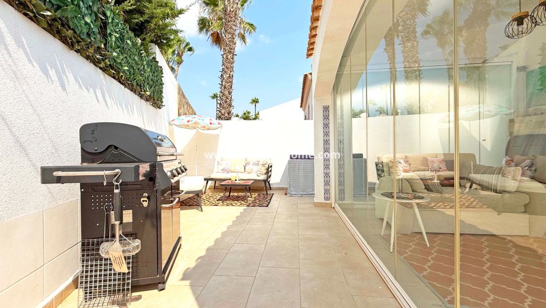 Verkoop - Villa - Orihuela Costa - Villamartín