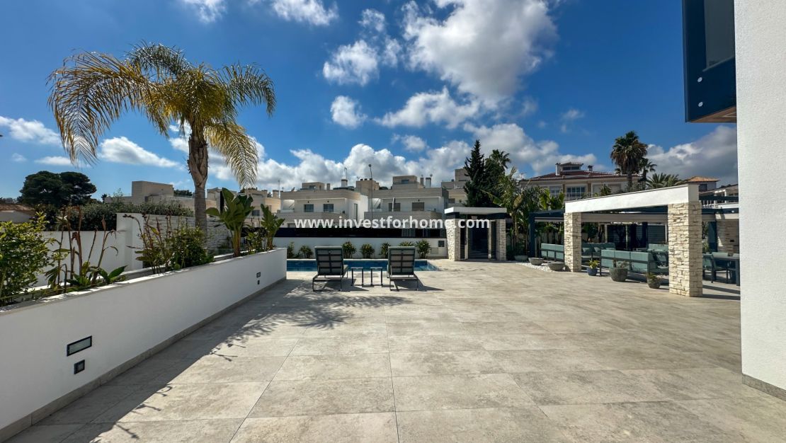 Verkoop - Villa - Orihuela Costa - Villamartín