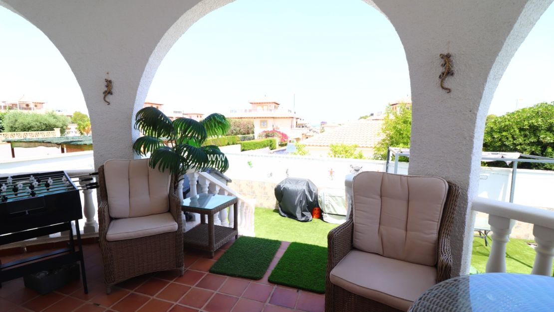 Verkoop - Villa - Orihuela Costa - Villamartín