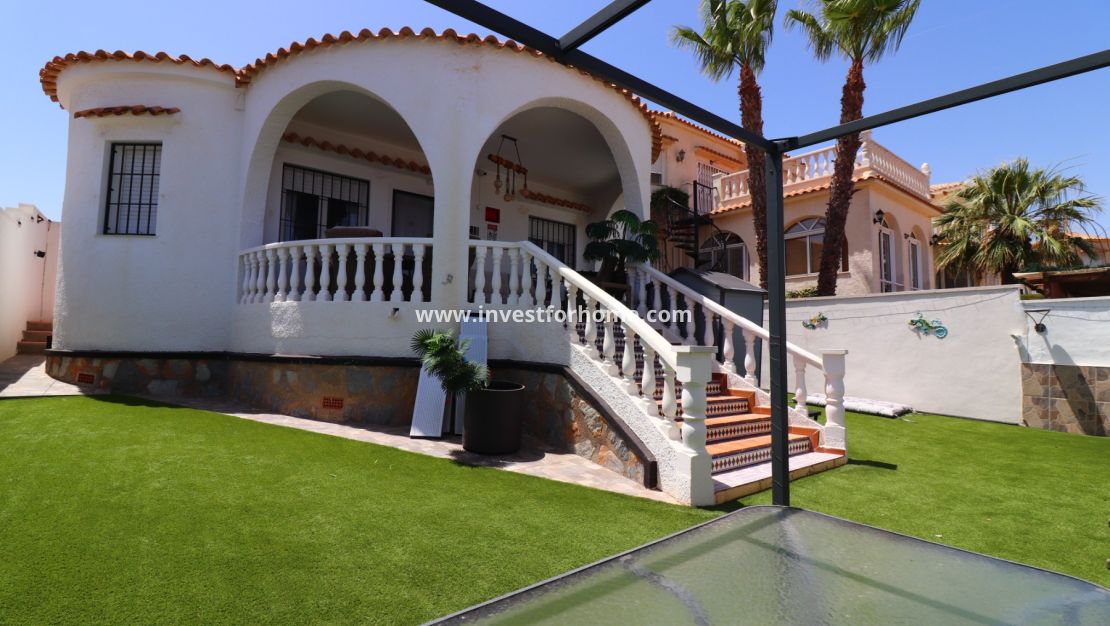 Verkoop - Villa - Orihuela Costa - Villamartín