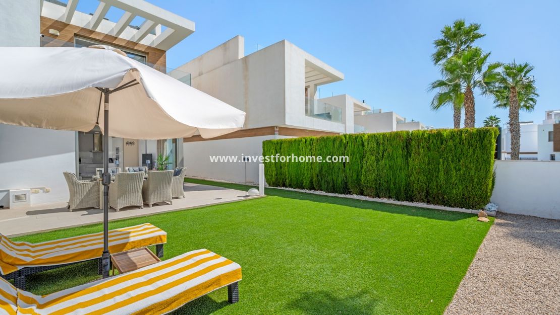 Verkoop - Villa - Orihuela Costa - Villamartín