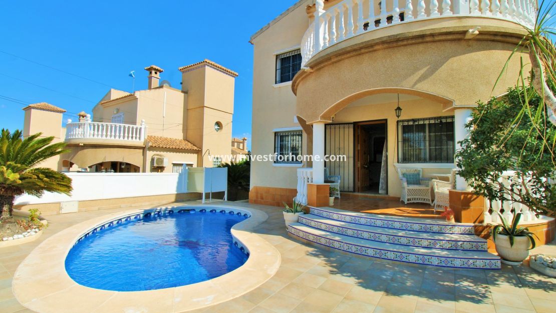 Verkoop - Villa - Orihuela Costa - Villamartín