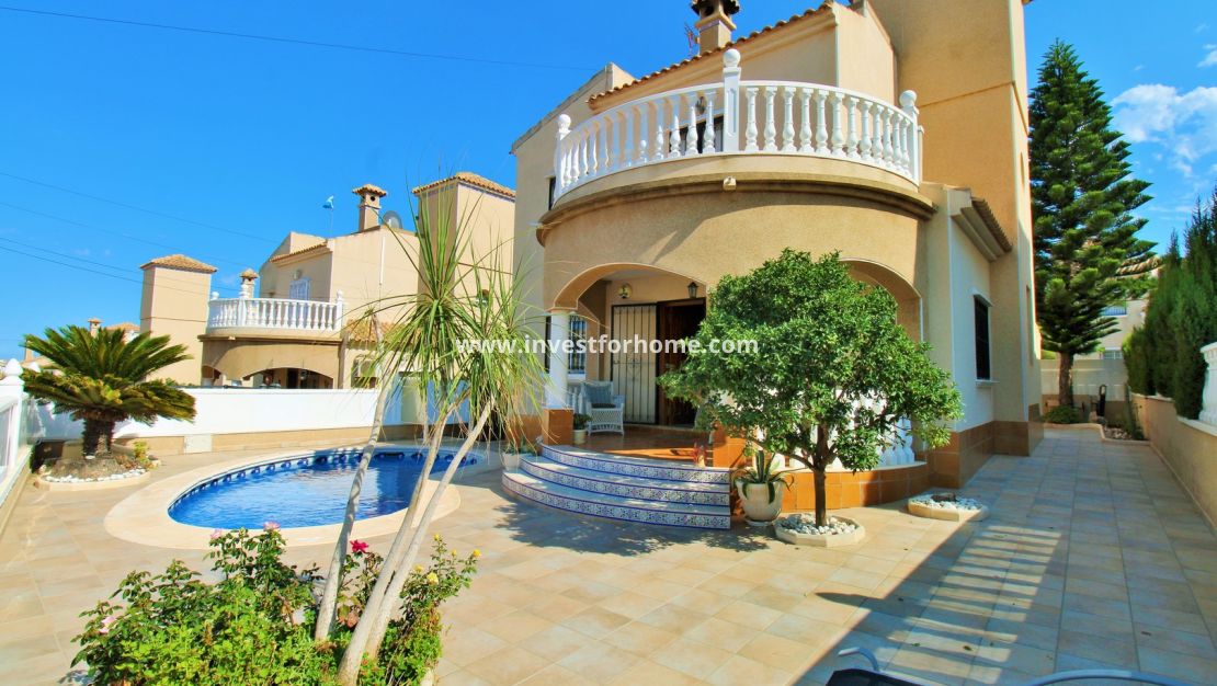 Verkoop - Villa - Orihuela Costa - Villamartín