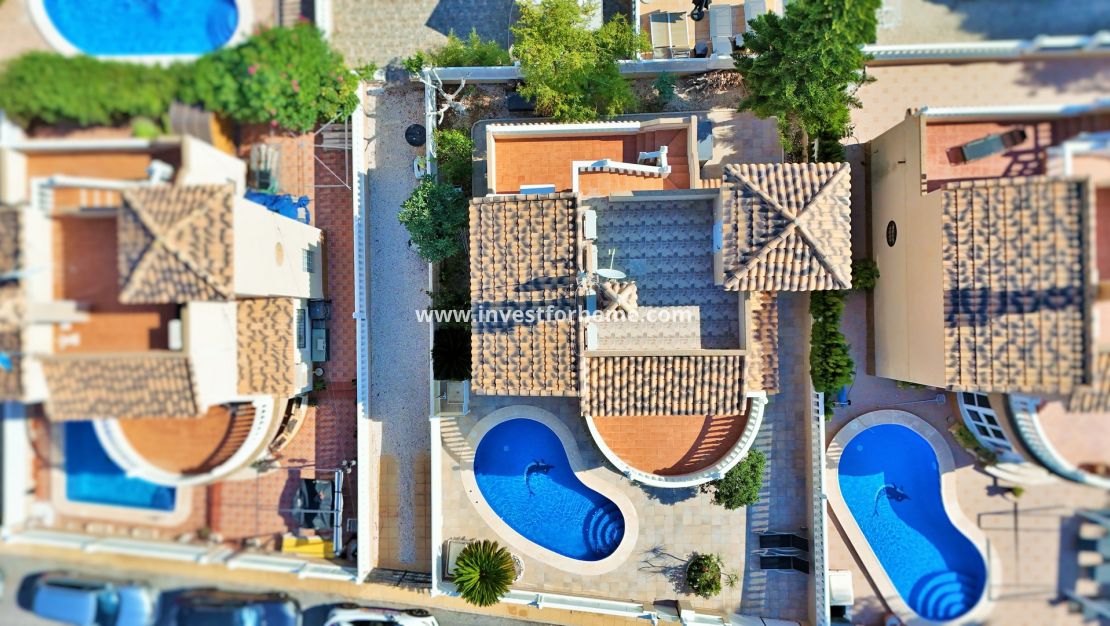 Verkoop - Villa - Orihuela Costa - Villamartín