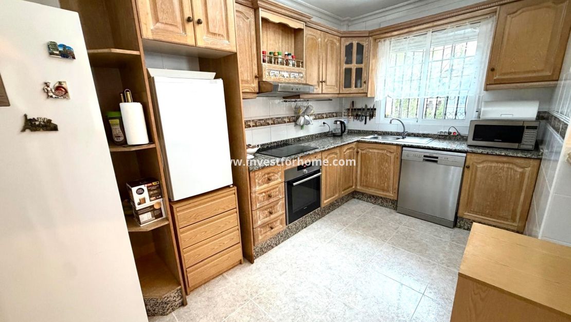 Verkoop - Villa - Orihuela Costa - Villamartín