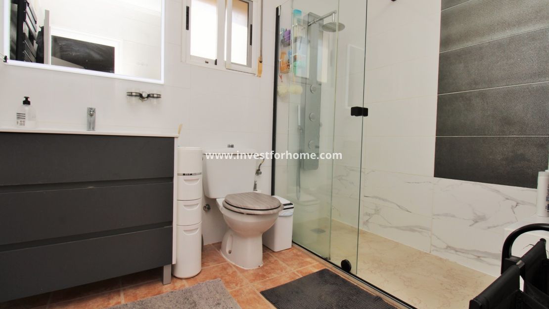 Verkoop - Villa - Orihuela Costa - Villamartín