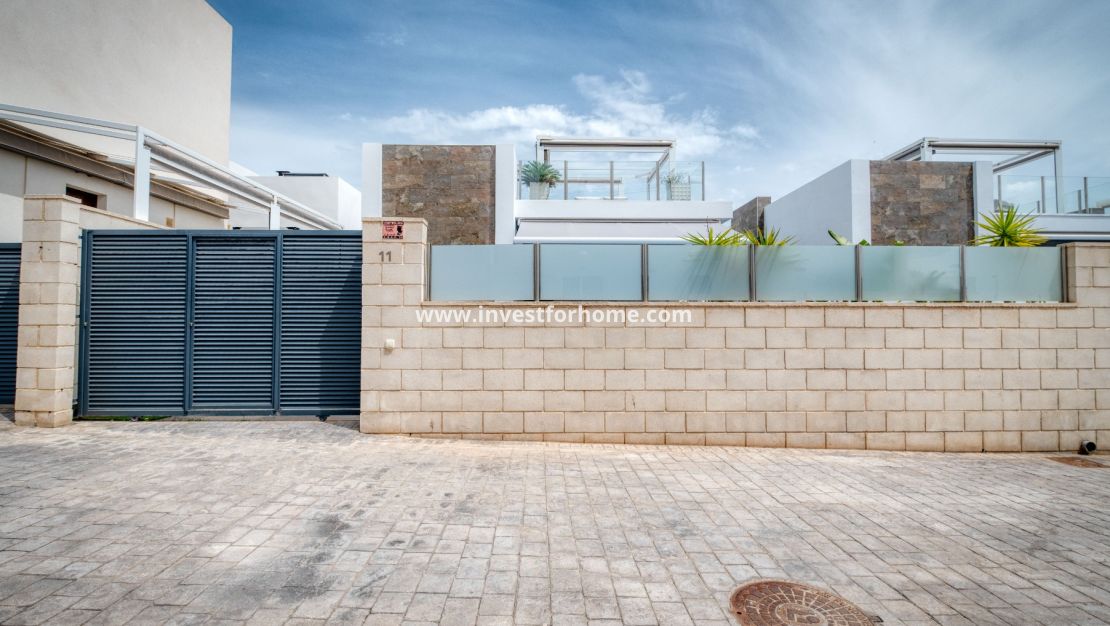 Verkoop - Villa - Orihuela Costa - Villamartín