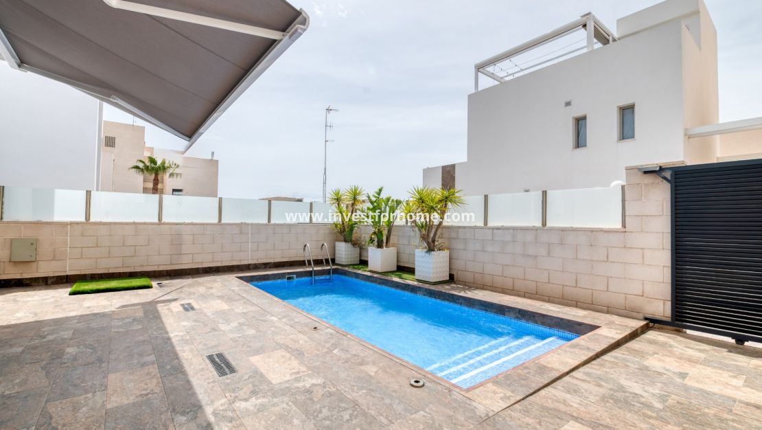 Verkoop - Villa - Orihuela Costa - Villamartín