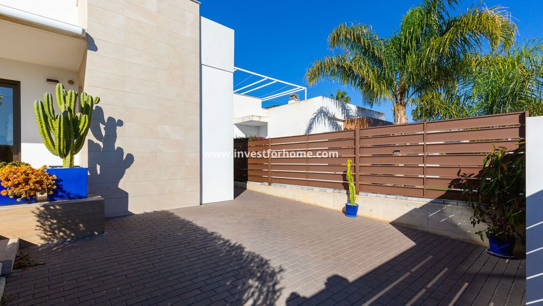 Verkoop - Villa - Orihuela Costa - Vistabella Golf