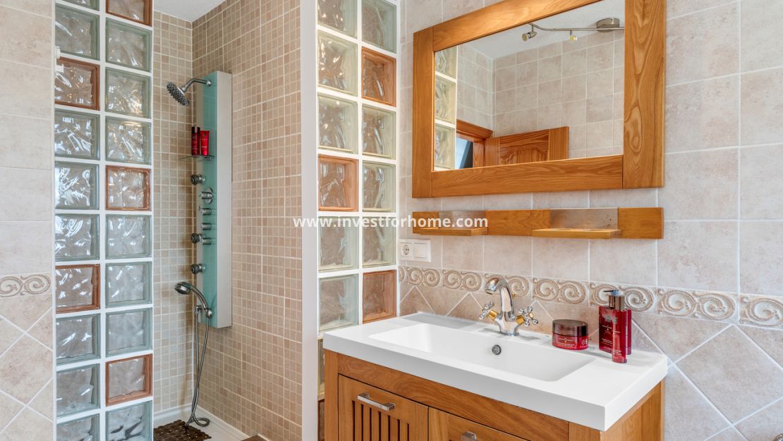 Verkoop - Villa - Pinar de Campoverde - Costa Blanca